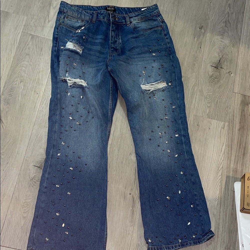 BoohooMAN flared Blue Denim Jeans